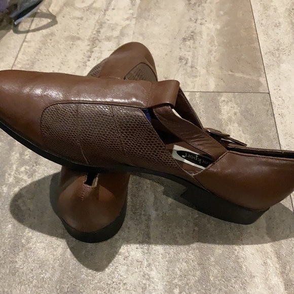 Ladies Rockport Shoes - Picture 3 of 5